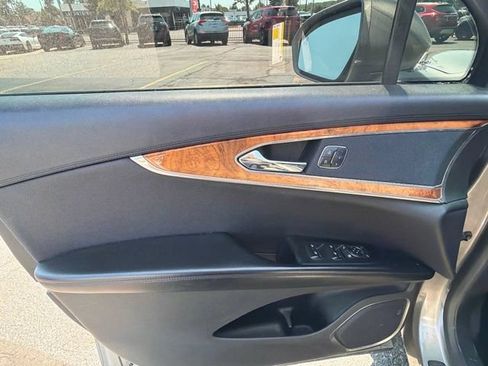 Used 2016 Lincoln MKX Reserve AWD/4WD image 13