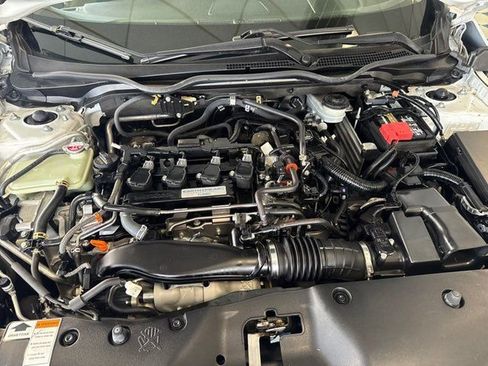 Used 2018 Honda Civic Touring image 21