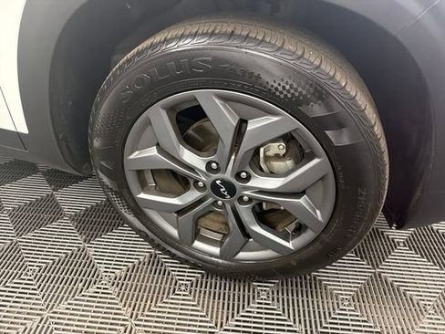 Certified 2024 Kia Seltos S FWD image 28