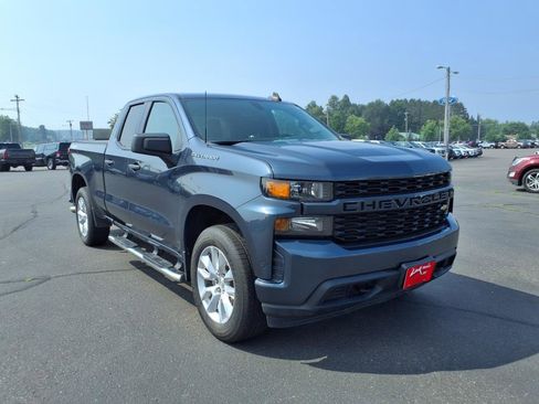 Used 2020 Chevrolet Silverado 1500 Custom w/ Custom Value Package image 8