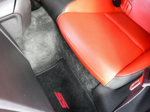 Used 2010 Chevrolet Camaro SS RWD image 34