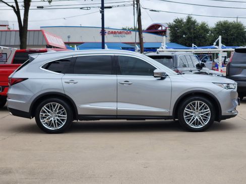 Used 2023 Acura MDX SH-AWD w/ Advance Package image 5