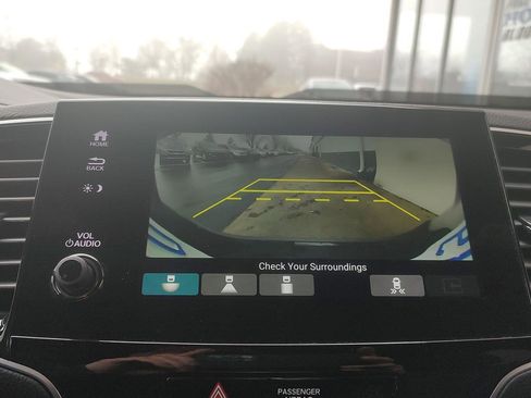 Used 2023 Honda Passport Elite image 12