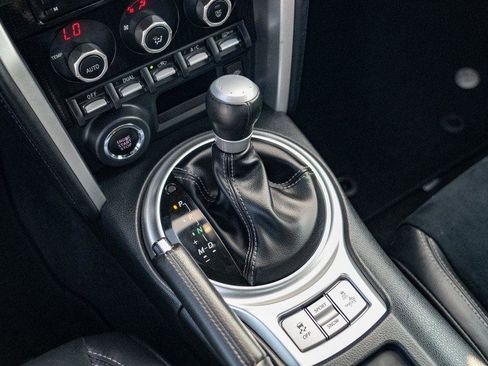 Used 2020 Toyota 86 image 16