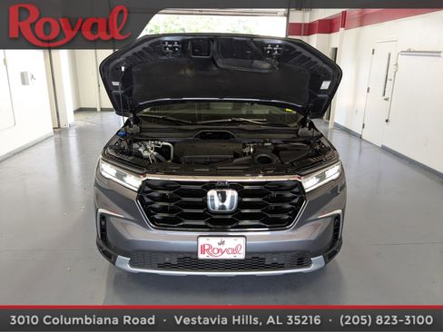 Used 2025 Honda Pilot Elite image 28
