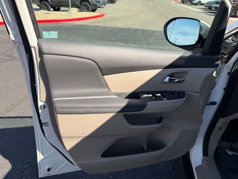 Used 2015 Honda Odyssey EX image 19