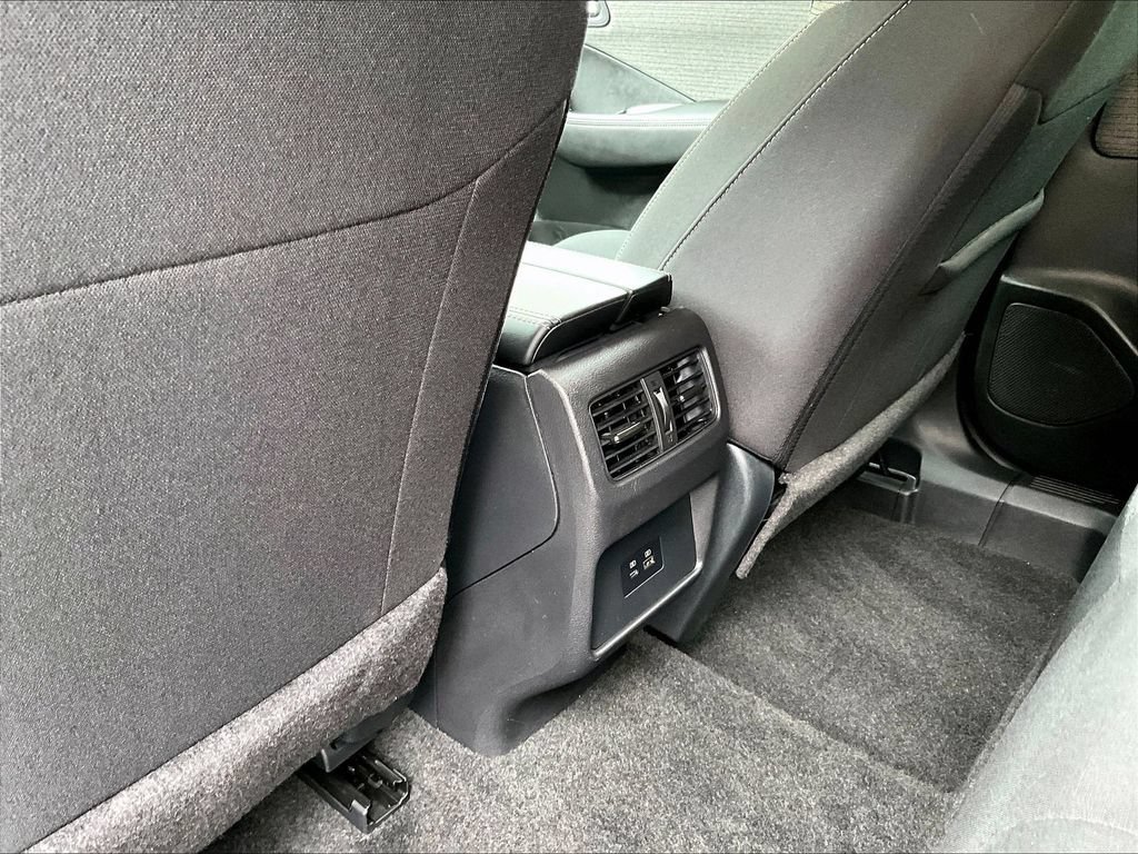 Used 2023 Nissan Rogue SV AWD/4WD image 22