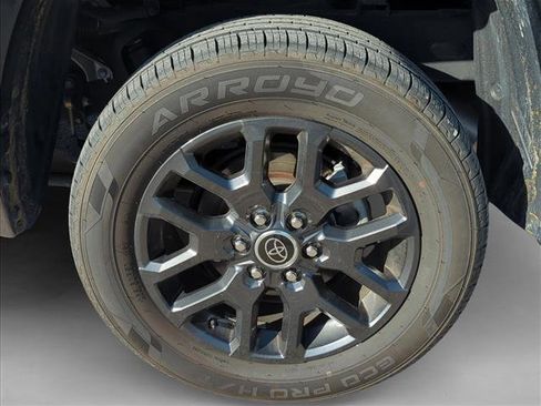 Used 2023 Toyota Tundra Platinum AWD/4WD image 7