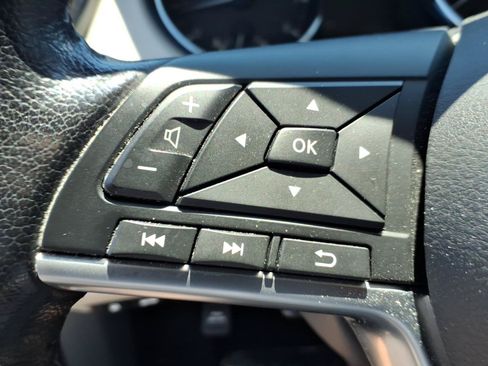 Used 2020 Nissan Rogue Sport SV w/ All-Weather Package AWD/4WD image 19