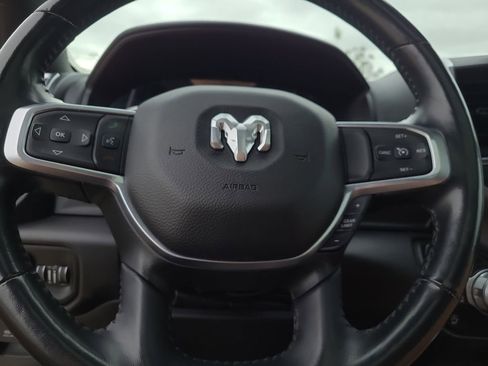 Used 2023 RAM 1500 Laramie image 30