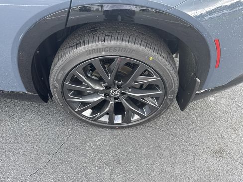 New 2025 Toyota Crown Signia w/ Advanced Technology Package image 12