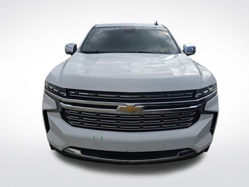 Used 2023 Chevrolet Suburban Premier image 4