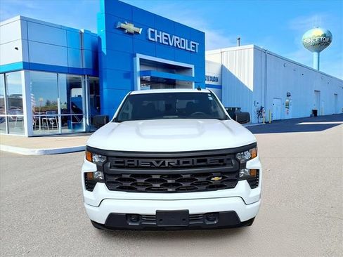 Used 2022 Chevrolet Silverado 1500 Custom image 9