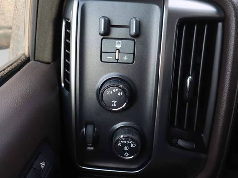 Used 2015 Chevrolet Silverado 2500 LTZ w/ LTZ Plus Package image 16