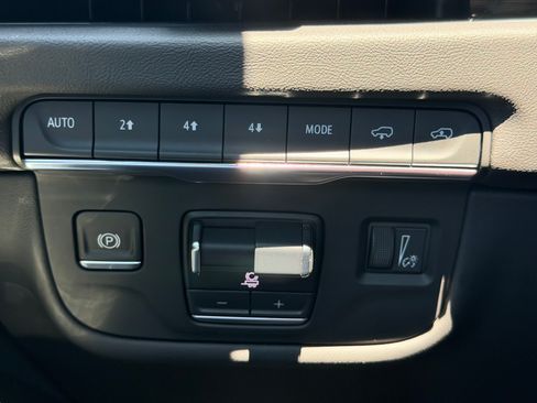 Used 2025 Cadillac Escalade Premium Luxury w/ Touring Package AWD/4WD image 27