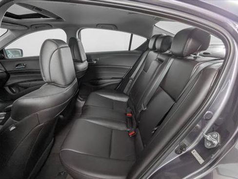 Used 2018 Acura ILX FWD image 18