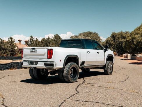 Used 2023 GMC Sierra 3500 Denali w/ Denali Ultimate Package AWD/4WD image 7