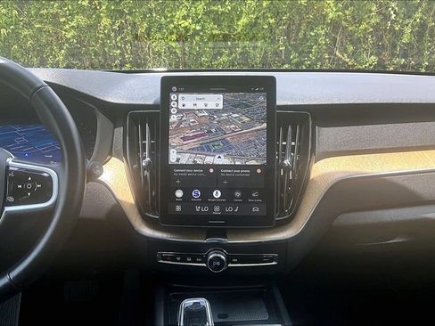 Used 2026 Volvo XC60 B5 Plus AWD/4WD image 41