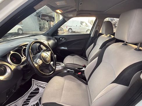 Used 2014 Nissan Juke SV image 10