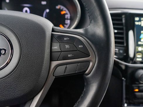 Used 2021 Jeep Grand Cherokee Laredo X AWD/4WD image 26