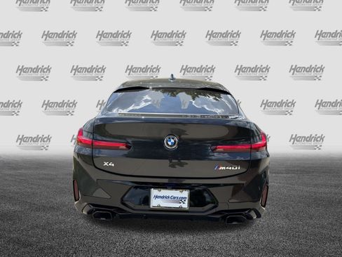 Used 2025 BMW X4 M40i image 9