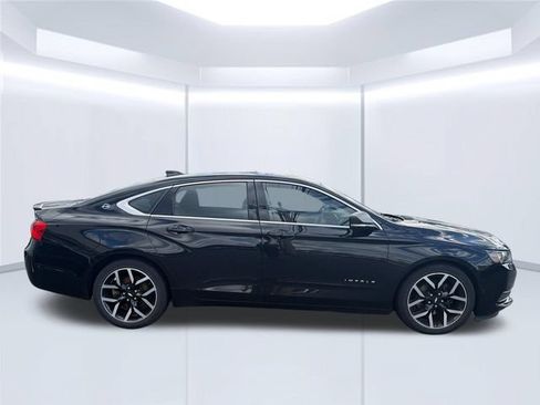 Used 2017 Chevrolet Impala LT FWD image 6