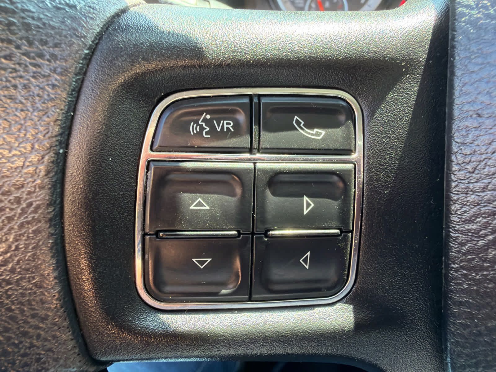 Used 2019 RAM 1500 Classic SLT w/ Protection Group AWD/4WD image 16