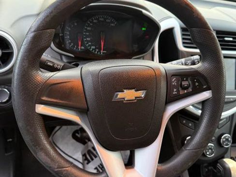 Used 2018 Chevrolet Sonic LT FWD image 19
