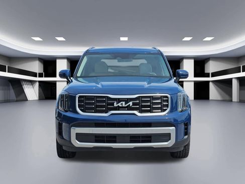 Used 2023 Kia Telluride S FWD image 7