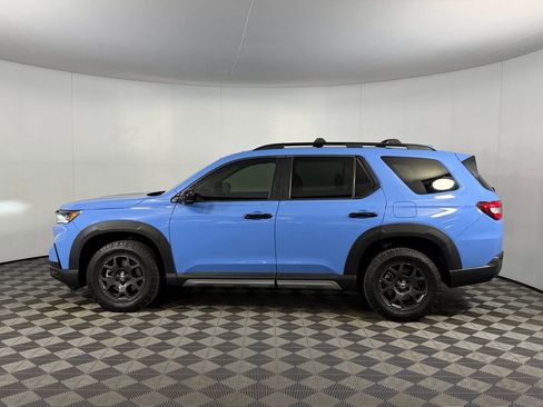 Used 2023 Honda Pilot TrailSport image 9