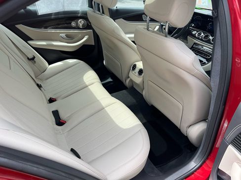 Used 2021 Mercedes-Benz E 350 4MATIC Sedan image 22