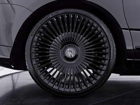 Used 2020 Rolls-Royce Cullinan AWD/4WD image 32
