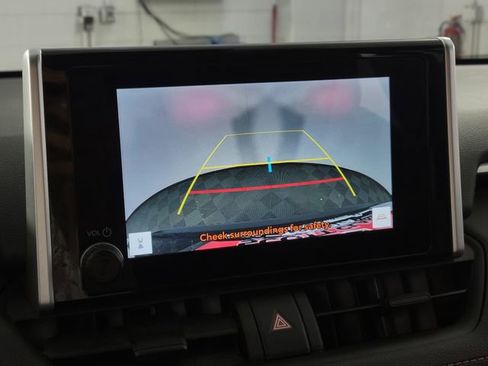 Used 2025 Toyota RAV4 XLE w/ Convenience Package FWD image 20