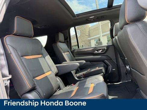 Used 2022 GMC Yukon XL AT4 w/ Technology Package AWD/4WD image 49