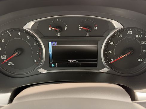 Used 2018 Chevrolet Traverse LT FWD image 23