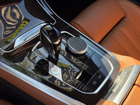 Used 2019 BMW X5 xDrive40i w/ Premium Package image 13