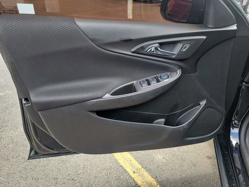 Used 2018 Chevrolet Malibu LS FWD image 19