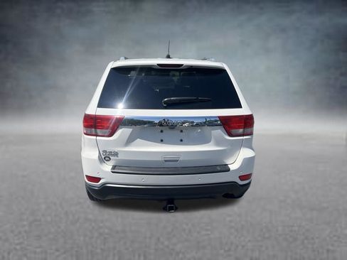 Used 2011 Jeep Grand Cherokee Laredo AWD/4WD image 4