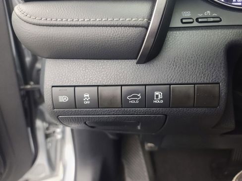 Used 2024 Toyota Camry SE image 26