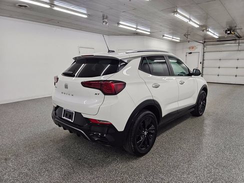 Used 2024 Buick Encore GX Sport Touring AWD/4WD image 4