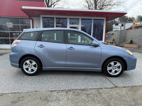 Used 2008 Toyota Matrix XR image 11