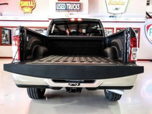 Used 2024 RAM 2500 Big Horn AWD/4WD image 8