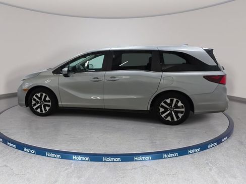 Used 2025 Honda Odyssey EX-L image 9