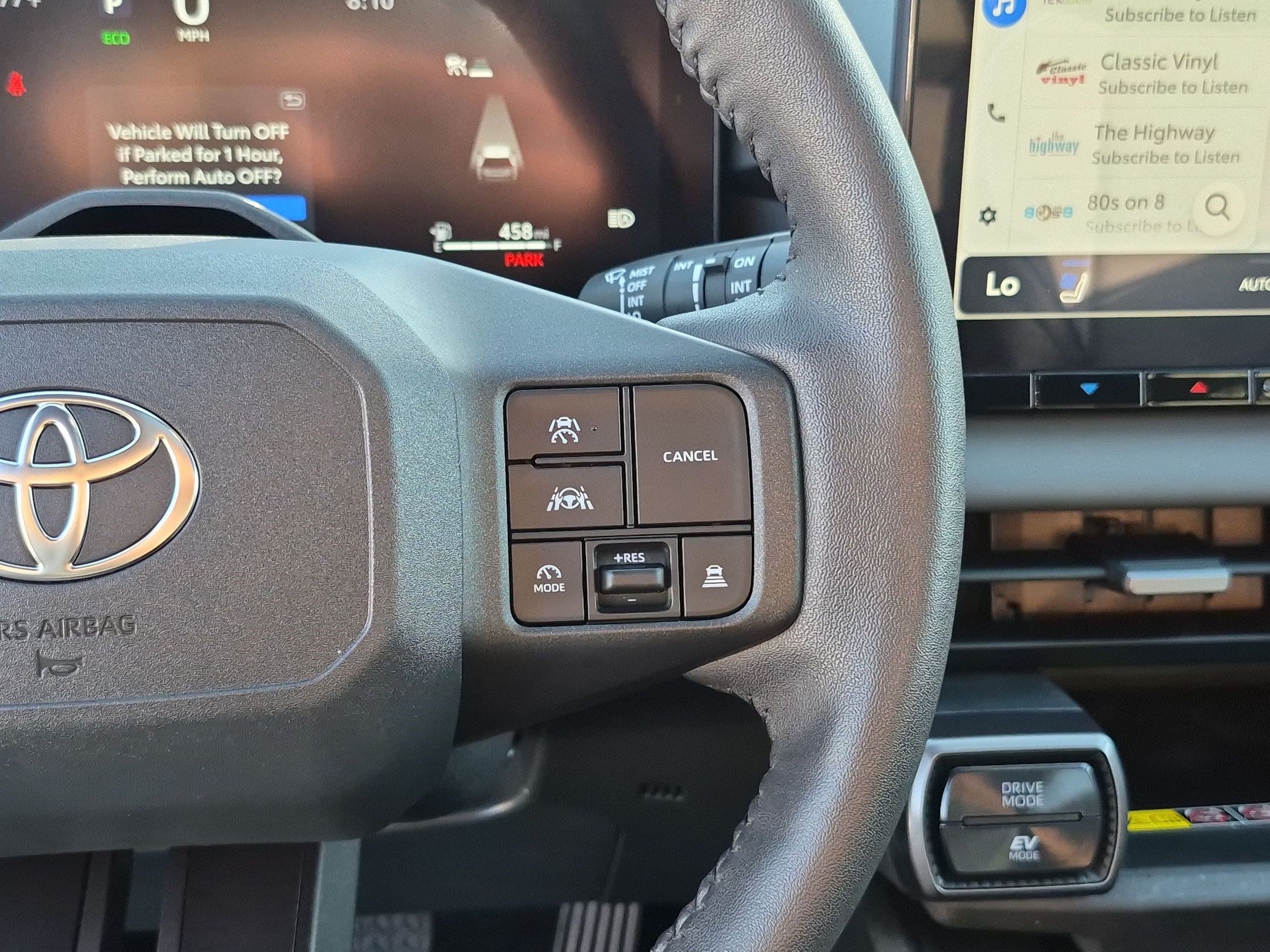 Used 2026 Toyota RAV4 XSE AWD/4WD image 22