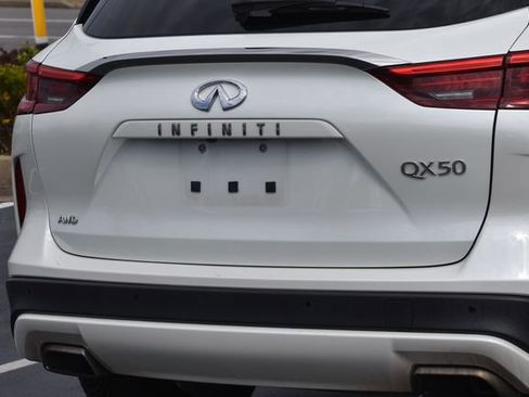 Used 2021 INFINITI QX50 Luxe w/ Appearance Package image 27