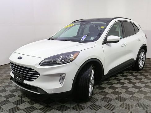 Used 2022 Ford Escape Titanium w/ Titanium Elite Package image 5