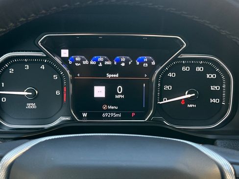 Used 2021 GMC Yukon XL Denali w/ LPO, Illumination Package image 32