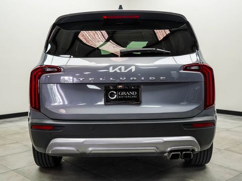 Used 2022 Kia Telluride EX w/ EX Premium Package FWD image 9
