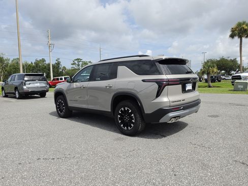 New 2026 Chevrolet Traverse Z71 w/ Driver Confidence Package AWD/4WD image 8