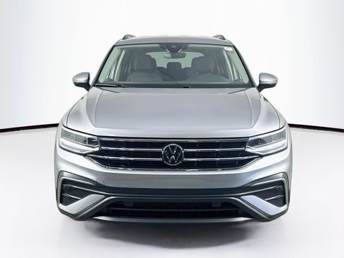 Used 2024 Volkswagen Tiguan S FWD image 2